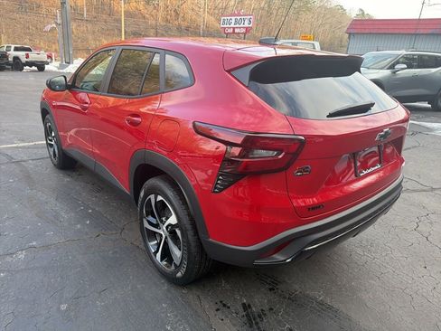 New 2026 Chevrolet Trax RS w/ Sunroof Package image 2