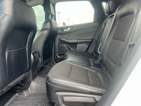 Certified 2024 Ford Escape SE image 5