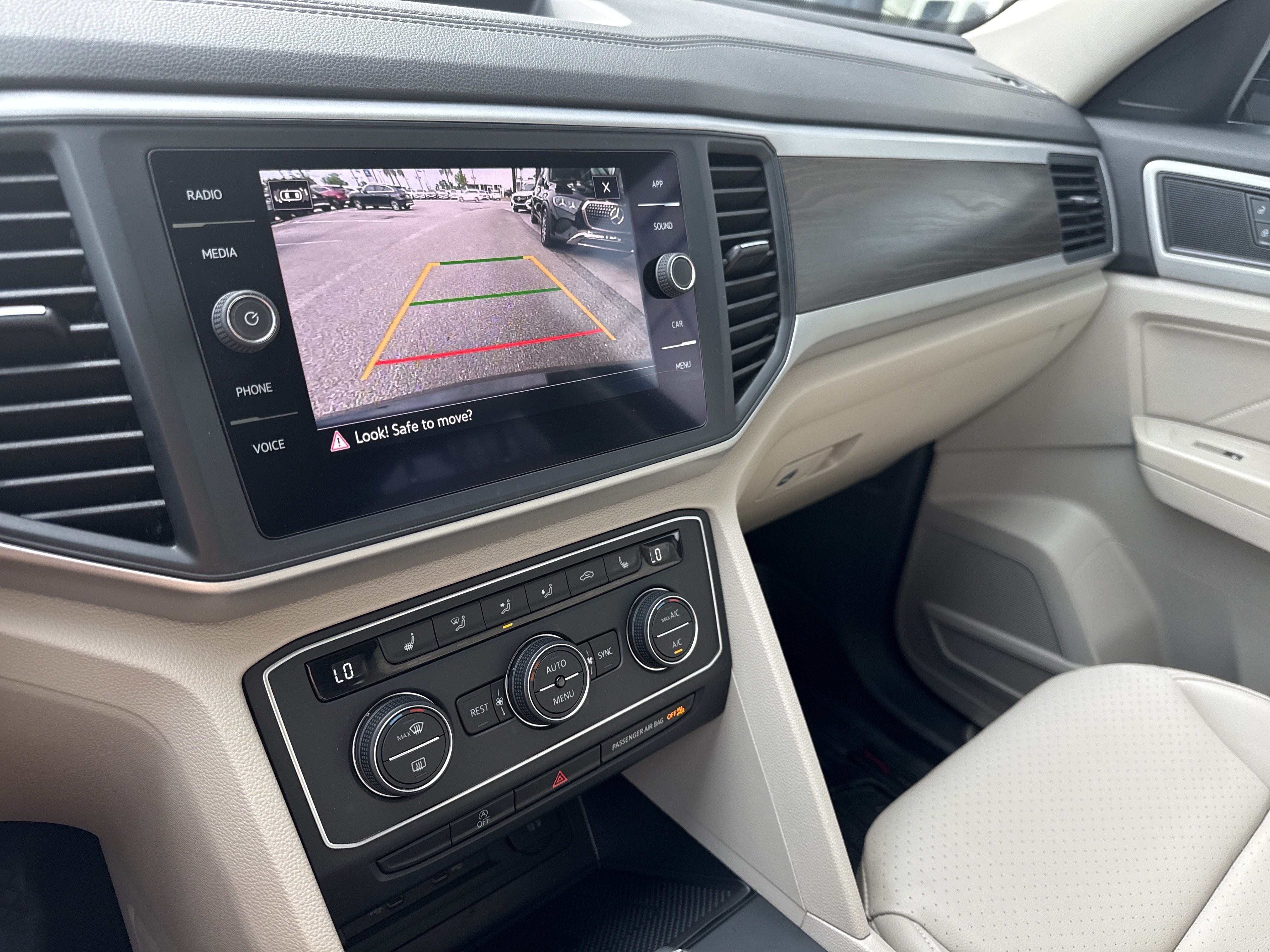 Used 2021 Volkswagen Atlas SE FWD image 9
