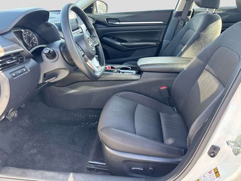 Certified 2023 Nissan Altima 2.5 SV image 9