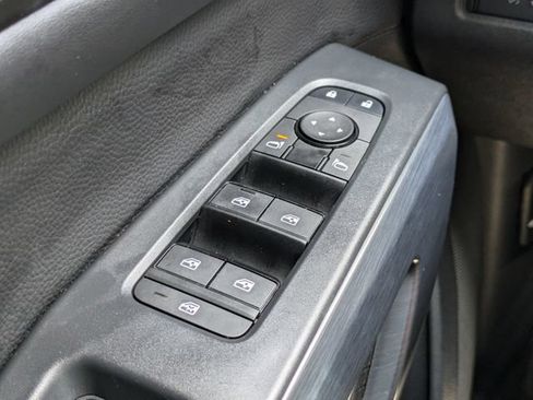 Used 2025 Nissan Pathfinder Rock Creek AWD/4WD image 23