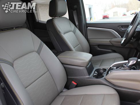 Certified 2024 Chevrolet Colorado ZR2 w/ ZR2 Convenience Package III image 27