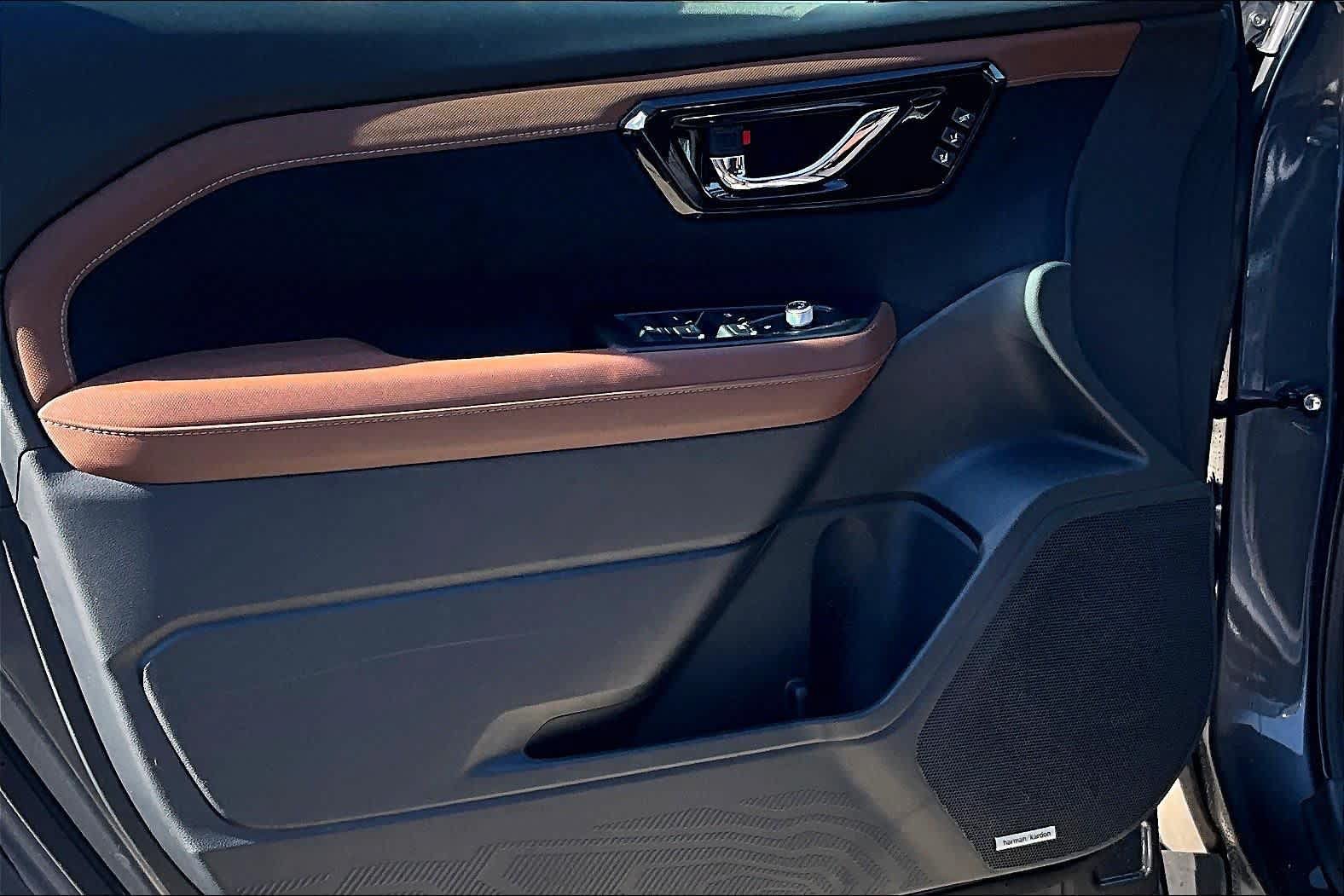 New 2026 Subaru Forester Touring AWD/4WD image 10