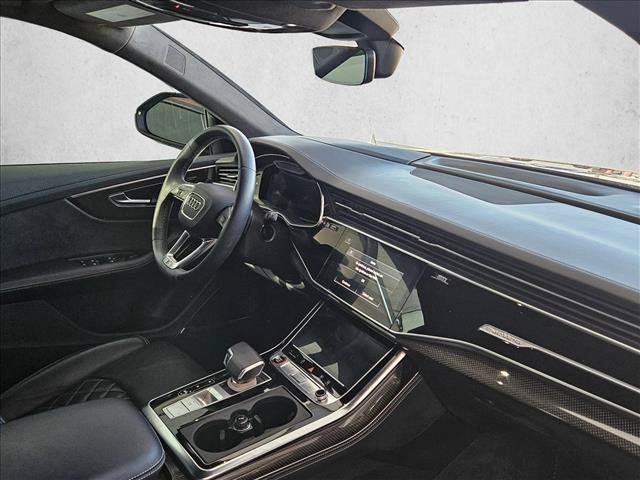 Used 2023 Audi SQ8 Prestige AWD/4WD image 10