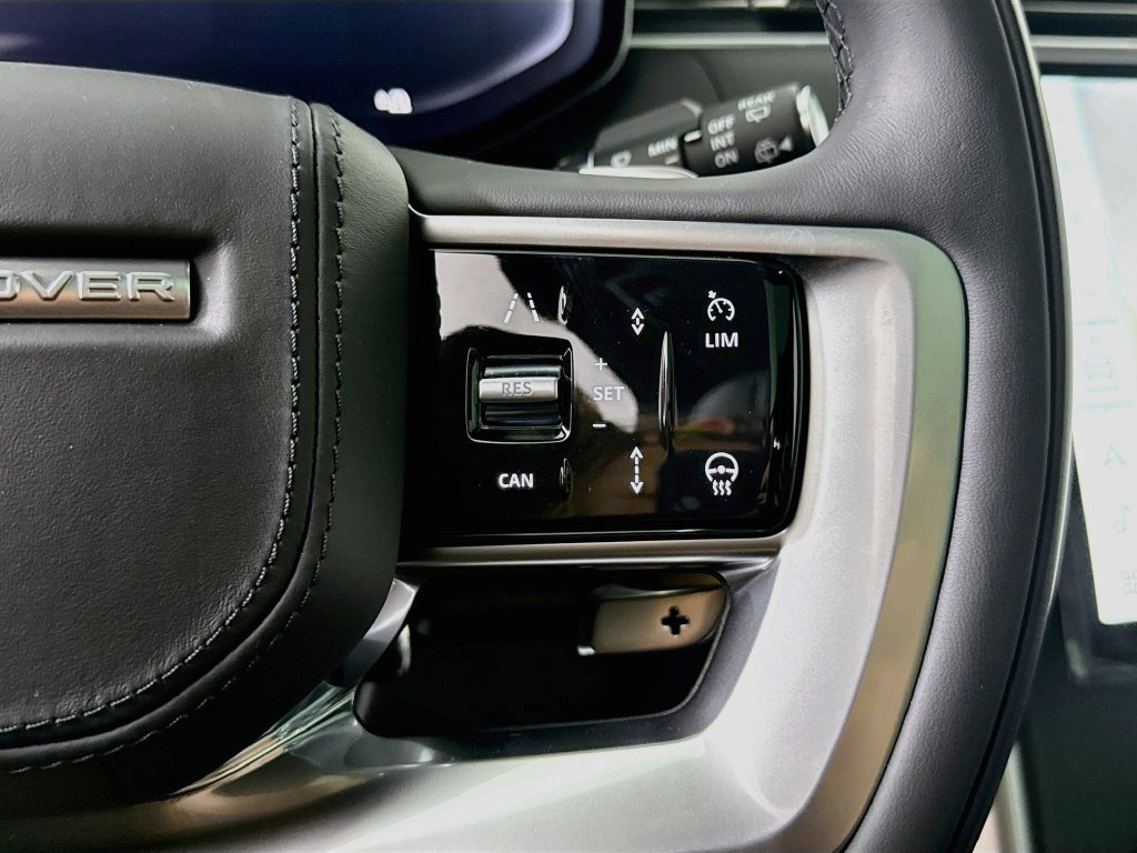 New 2026 Land Rover Range Rover SE AWD/4WD image 12