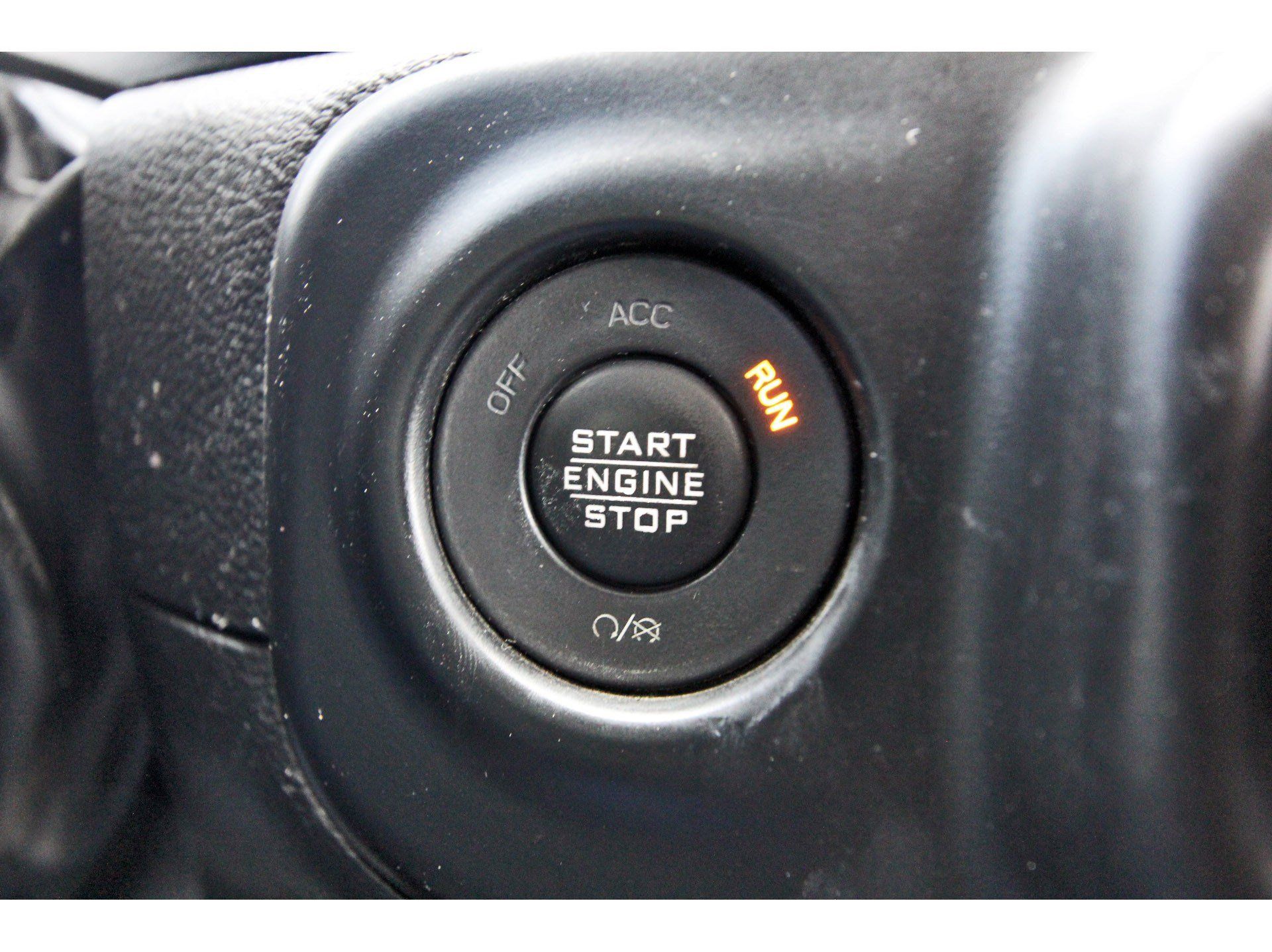 Used 2023 Jeep Gladiator Sport AWD/4WD image 23