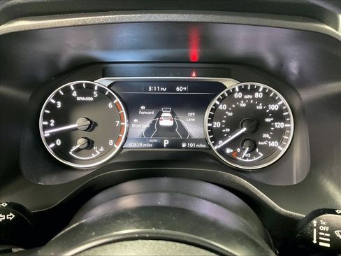 Used 2024 Nissan Rogue S AWD/4WD image 25