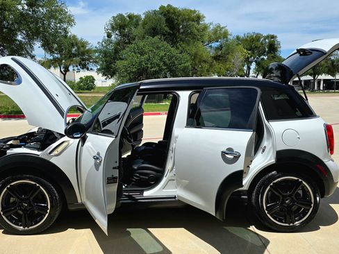 Used 2016 MINI Cooper Countryman FWD image 12
