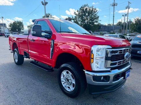 Used 2025 Ford F350 XLT w/ Snow Plow Prep Package AWD/4WD image 9