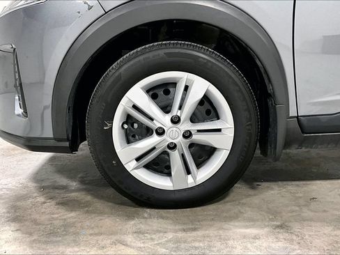 Used 2024 Nissan Kicks S FWD image 10