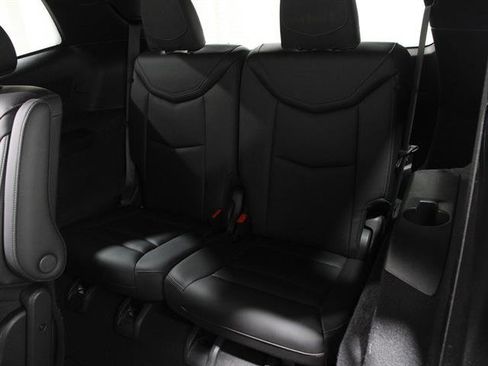 Certified 2022 Cadillac XT6 Premium Luxury image 21