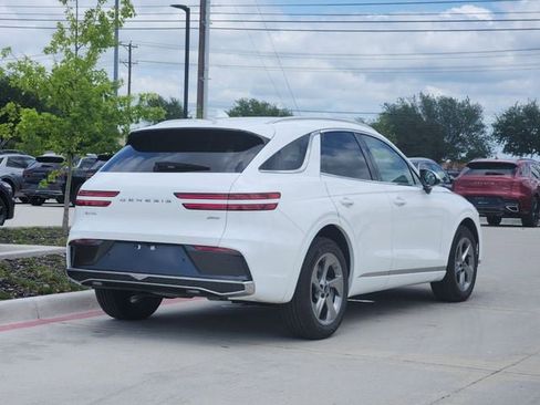 Used 2026 Genesis GV70 2.5T AWD/4WD image 3
