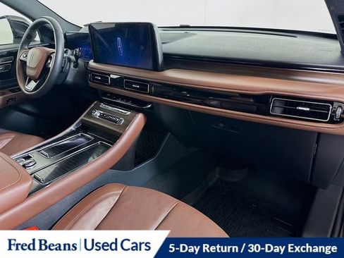 Certified 2025 Lincoln Aviator Reserve w/ Illumination Package AWD/4WD image 34