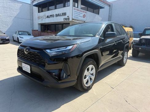 Used 2025 Toyota RAV4 LE FWD image 3