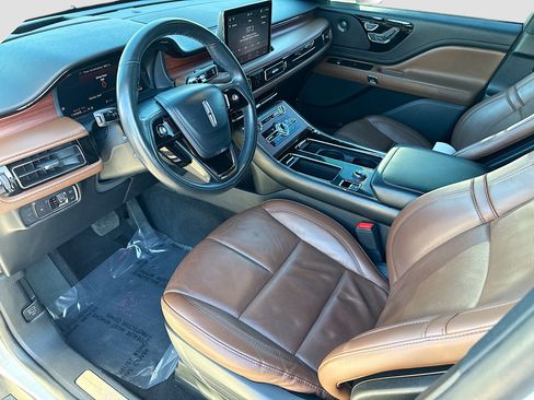 Used 2023 Lincoln Aviator Reserve w/ Equipment Group 201A image 28