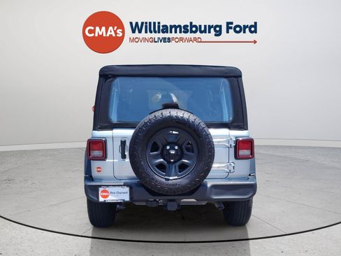 Used 2024 Jeep Wrangler Unlimited Sport AWD/4WD image 4