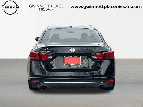 Used 2019 Nissan Altima 2.5 SR w/ SR Premium Package image 6