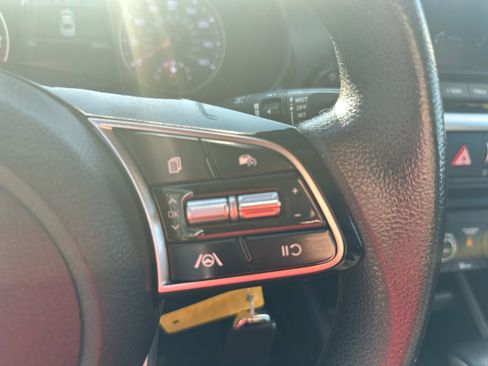 Used 2022 Kia Forte LXS w/ LXS Technology Package image 19