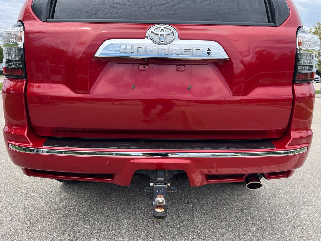 Used 2016 Toyota 4Runner Limited AWD/4WD image 9