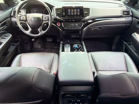 Used 2024 Honda Ridgeline Black Edition image 36