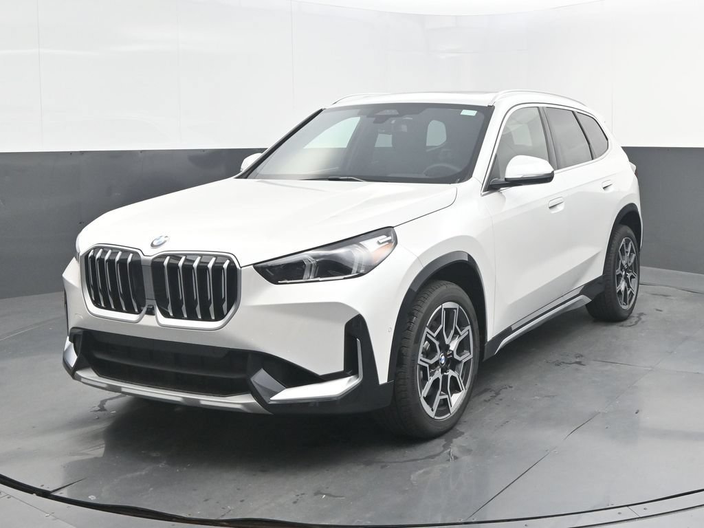 New 2026 BMW X1 xDrive28i w/ Technology Package AWD/4WD image 1