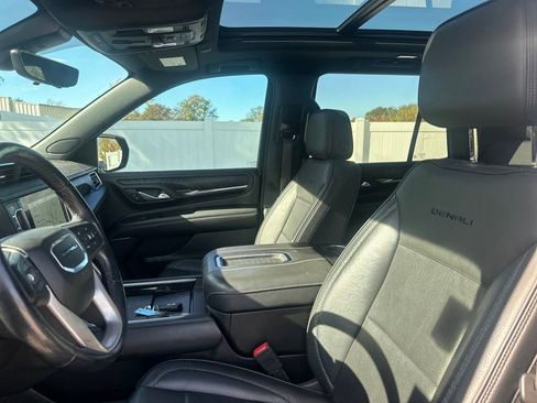 Used 2022 GMC Yukon Denali w/ Denali Premium Package image 50