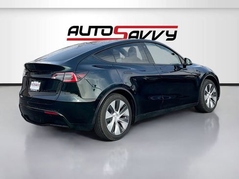 Used 2021 Tesla Model Y 2WD image 7