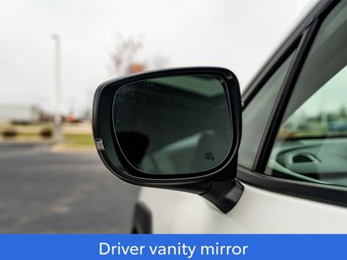 Used 2024 Subaru Crosstrek 2.0i Premium image 16