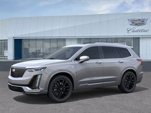 New 2025 Cadillac XT6 Premium Luxury image 2