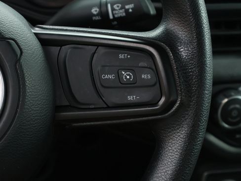 Used 2025 Jeep Wrangler Unlimited Sport AWD/4WD image 13