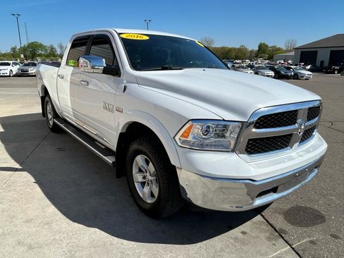 Used 2016 RAM 1500 Limited AWD/4WD image 3