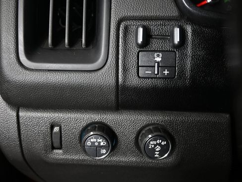 Used 2018 Chevrolet Colorado ZR2 image 23