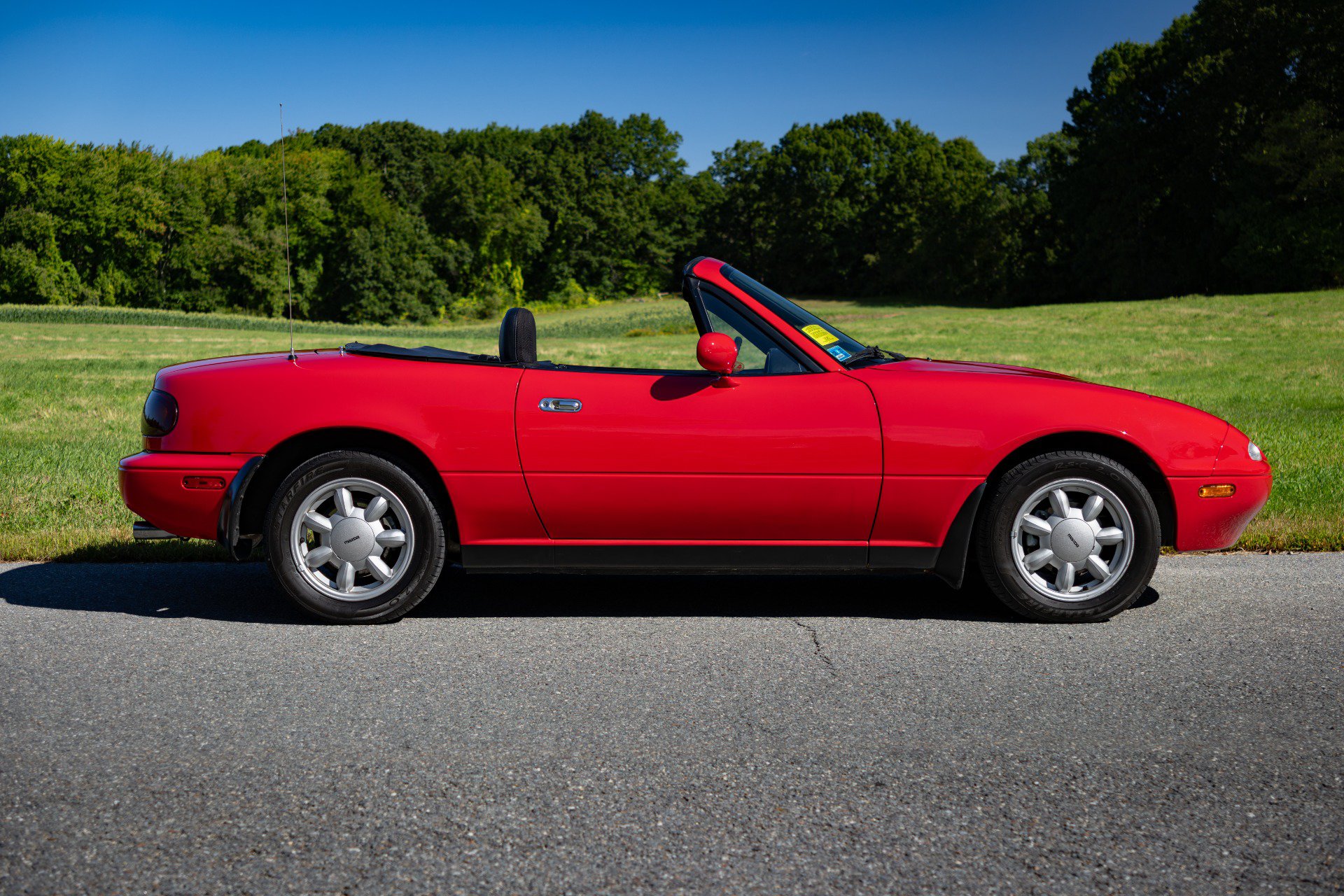 Used 1990 MAZDA MX-5 Miata RWD image 29