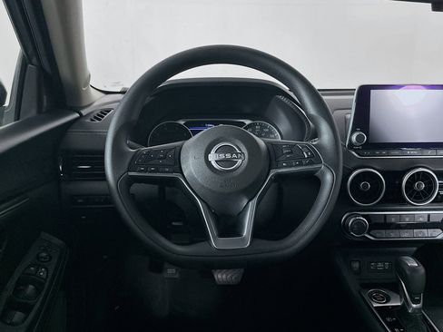 Used 2024 Nissan Sentra SV image 17