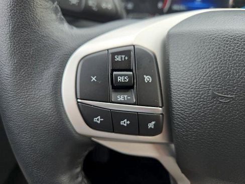 Certified 2023 Ford Explorer XLT w/ Equipment Group 202A AWD/4WD image 14