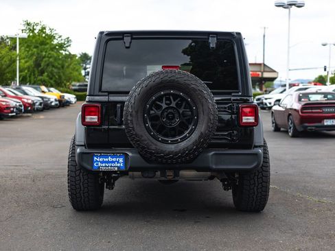 Used 2021 Jeep Wrangler Unlimited Sport AWD/4WD image 11