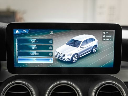 Certified 2022 Mercedes-Benz GLC 300 image 21