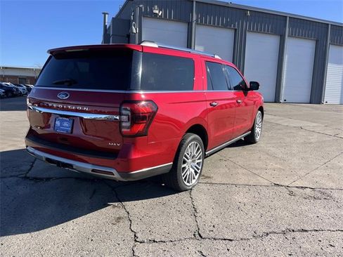 Used 2022 Ford Expedition Max Limited image 3