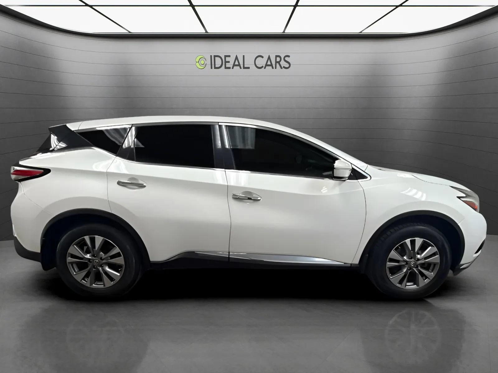 Used 2015 Nissan Murano S FWD image 4