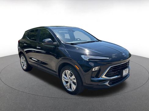 Used 2025 Buick Encore GX Preferred FWD image 1