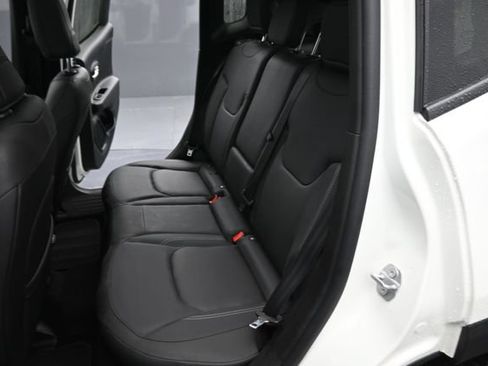 Used 2019 Jeep Renegade Limited AWD/4WD image 12