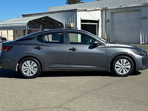 Certified 2025 Nissan Sentra S FWD image 3
