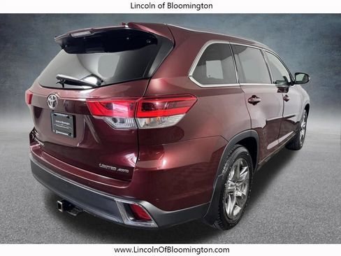 Used 2018 Toyota Highlander Limited Platinum AWD/4WD image 7