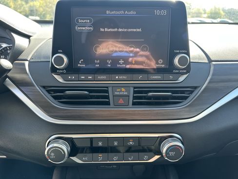 New 2025 Nissan Altima 2.5 SV image 28