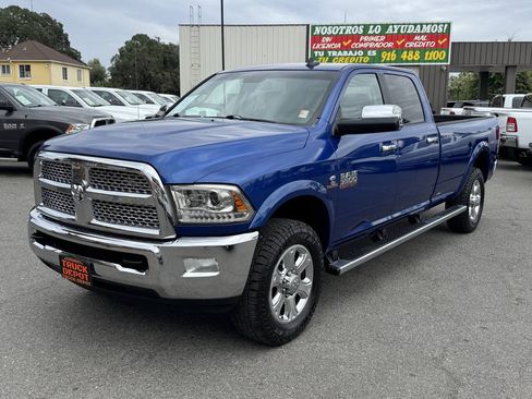 Used 2015 RAM 3500 Laramie AWD/4WD image 3