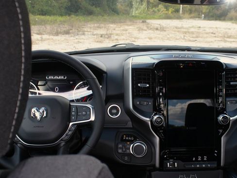 New 2025 RAM 1500 Big Horn image 18