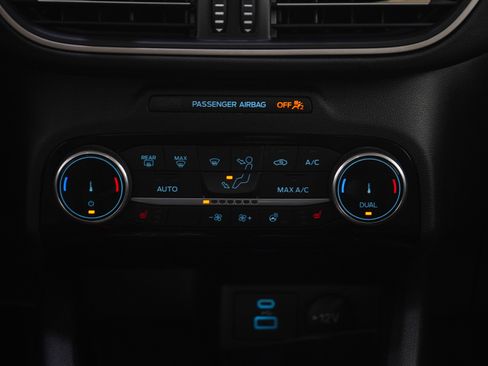 Used 2022 Ford Escape SEL w/ Technology Package image 19