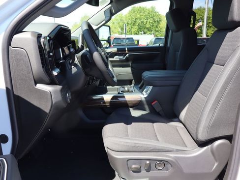 New 2026 Chevrolet Silverado 2500 LT w/ All Star Edition AWD/4WD image 5