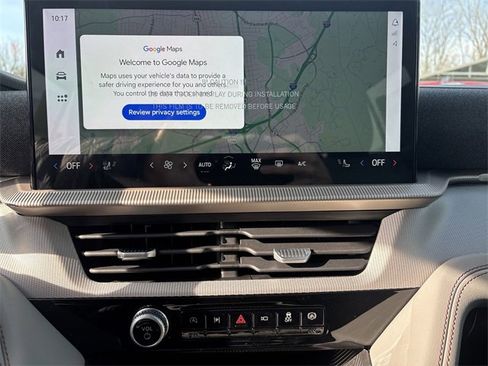 Used 2025 Ford Explorer Active w/ Active Comfort Package image 19