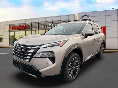 New 2026 Nissan Rogue Platinum w/ Platinum Premium Package image 2